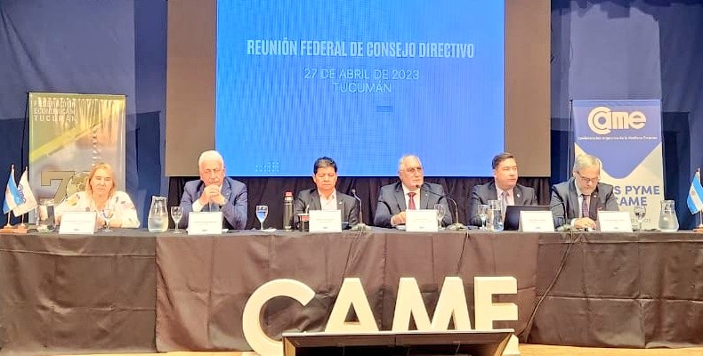 MetroMisiones's tweet photo. En el #EncuentroFederalPyme de @redcame en Tucumán @FETucumanel, el presidente de la Metropolitana @MartinOria72 junto a su par @FGuilnermo de la @CEMISIONES y nuestro vicepresidente @gerardodbeltran en la reunión de Consejo Directivo de @redcame. https://t.co/zZUAby2vfV