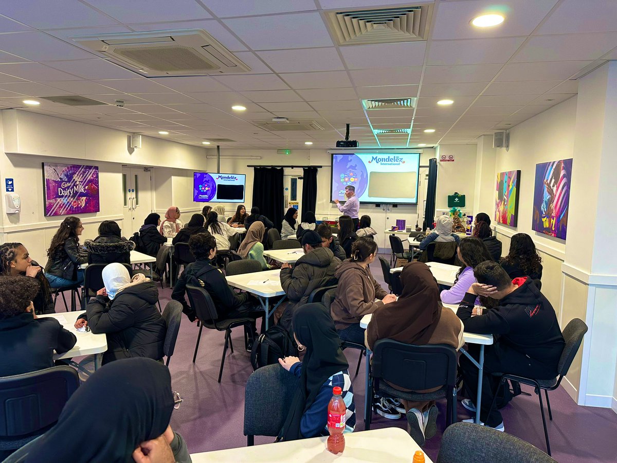 ScienceHolyhead's tweet image. Amazing day out at Cadbury World with our Year 10 students. The trip was a cross-curricular trip between Science and English, in which students looked at developing their oracy skills and the science of how chocolate is manufactured. Part 1. @holyhead_school @HolyheadEvents
