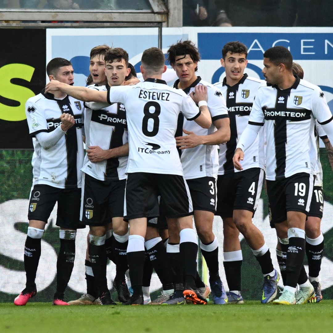 Manca sempre meno alla fine del campionato di #SerieBKT 
Chi la spunterà in questo rush finale? 🚀
Apettiamo i vostri pronostici 👇
#HelbizLive