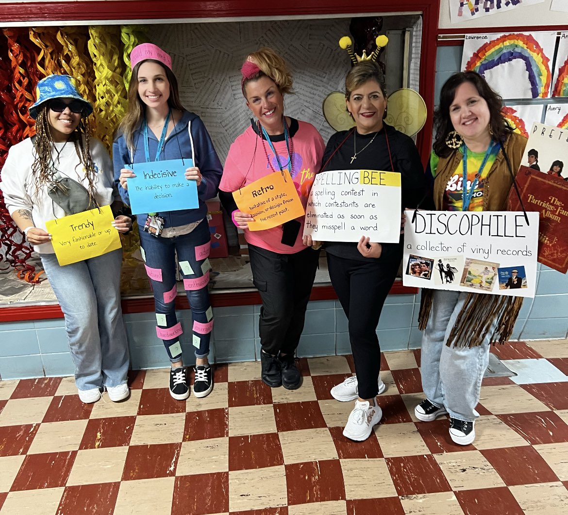 SueMac18's tweet photo. 2023 Vocabulary Parade!! #kteam #kindergartenrules https://t.co/h73NktvYq0