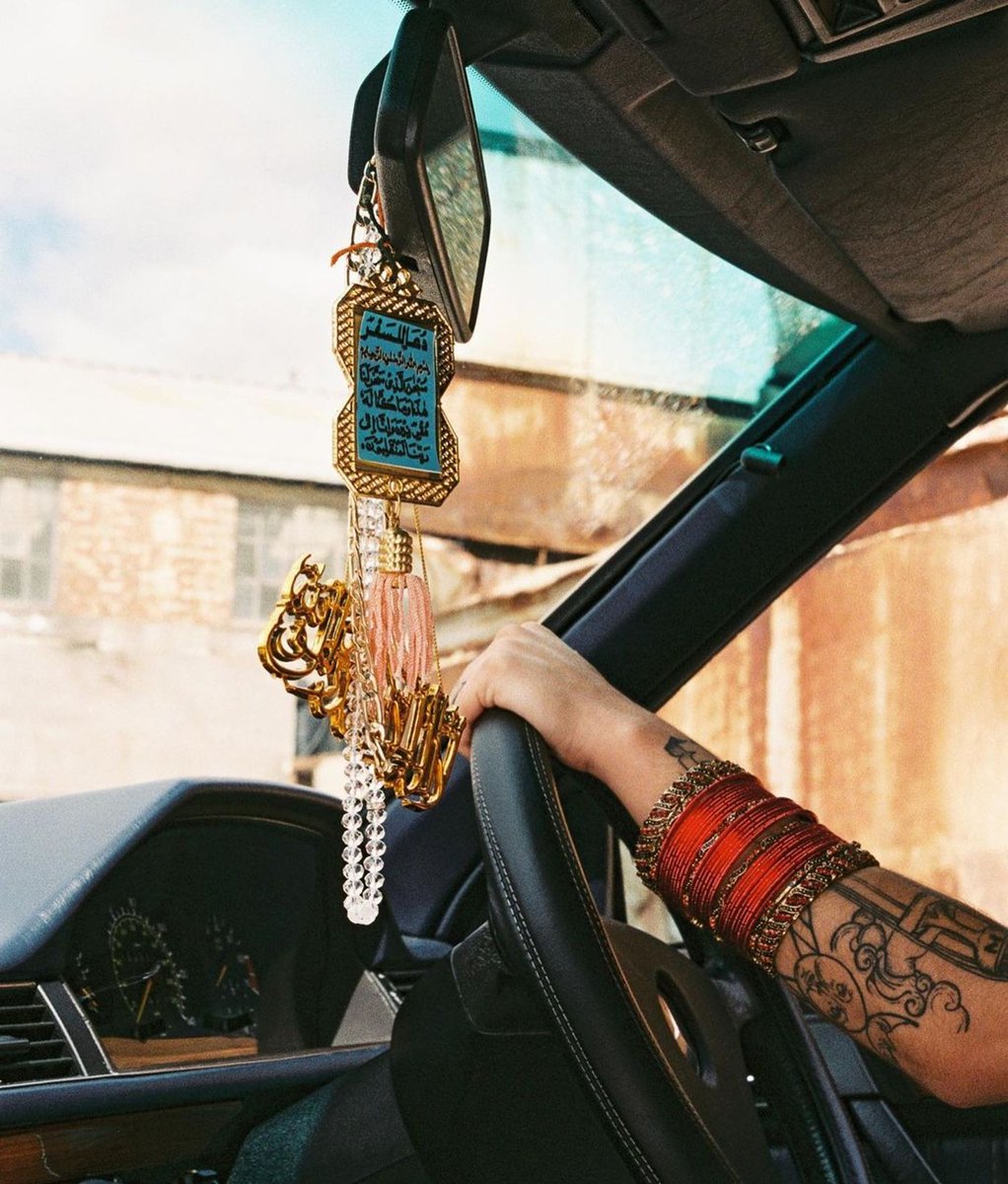 trippin_world's tweet image. Travel has always been an important part of Islam and for practising and non-practising Muslims alike, traversing borders can come with challenging experiences. 

Writer @beetrootblast has put together a #TravelTool, for how to navigate these obstacles.

l8r.it/Lx4H