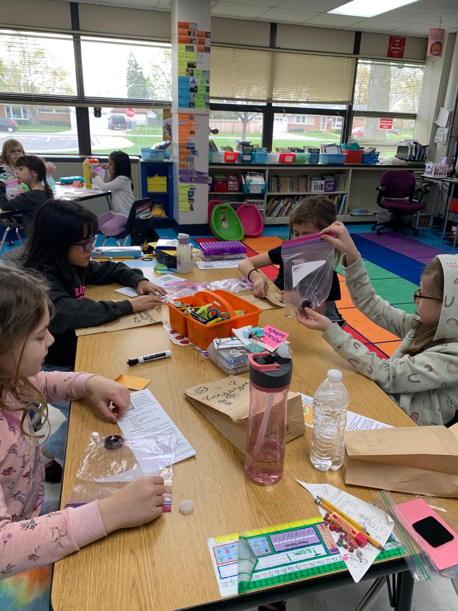62schools's tweet photo. Forest and Plainfield Elementary School second graders were treated to a presentation by the Des Plaines Garden Club earlier this week in honor of Earth Day. The students learned how to grow lettuce in a bag! #62united #62learns #62FO #62PL https://t.co/zfzFtErBP0
