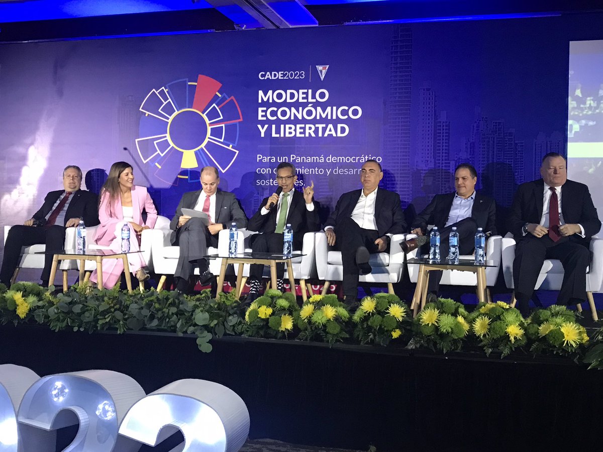 Seguimos en CADE 2023 de <a href="/Apedeorg/">APEDE</a> hablando sobre las características de los países altamente competitivos <a href="/AXELKAISER/">AXEL KAISER</a> <a href="/MiguelEBolinaga/">Miguel Bolinaga</a> <a href="/GabyAued/">Gaby Aued</a> <a href="/arauz_garcia11/">Carlos Arauz Garcia</a>