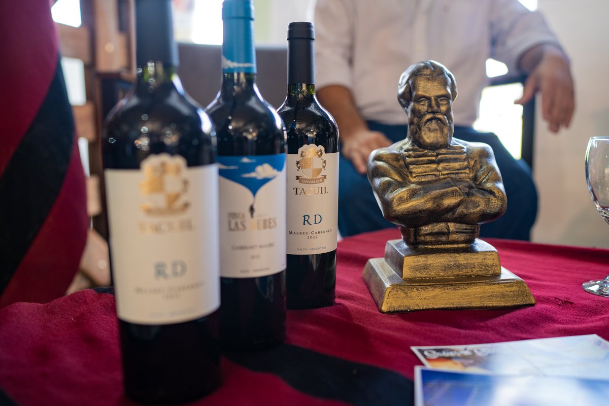 #MundialBrangus 🐮 | En su calidad de auspiciante, el Gobierno de Salta, acompaña a cabañas salteñas que están presentes en la 53° Gran Exposición Nacional y la 17° Exposición Nacional del Ternero, apoyando y fomentando el crecimiento del sector ganadero en dicha provincia.