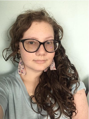 TUWritingCenter's tweet photo. Meet Linnea Nave Griesmann!

Pro: She/Her

Major: En. Sci/Chem.

My fav. thing about the WC: I meet other students that I can vibe with during our sessions

My fav. place to study: The corner areas of the Science complex and the physics floor study lounge

Film genre: Comedy https://t.co/KKwbHoLuri