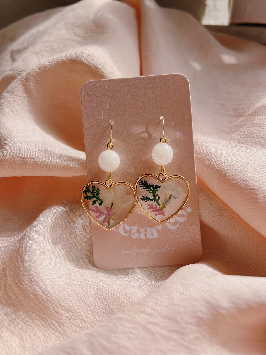 goodmorning 🌸🌷 i have some new jewelry pieces in my shop i’d love if you could check them out / RT this ♡ handmade + perfect for springtime 💗 need a few more orders to reach my goal for the month 🫶 tagged below!