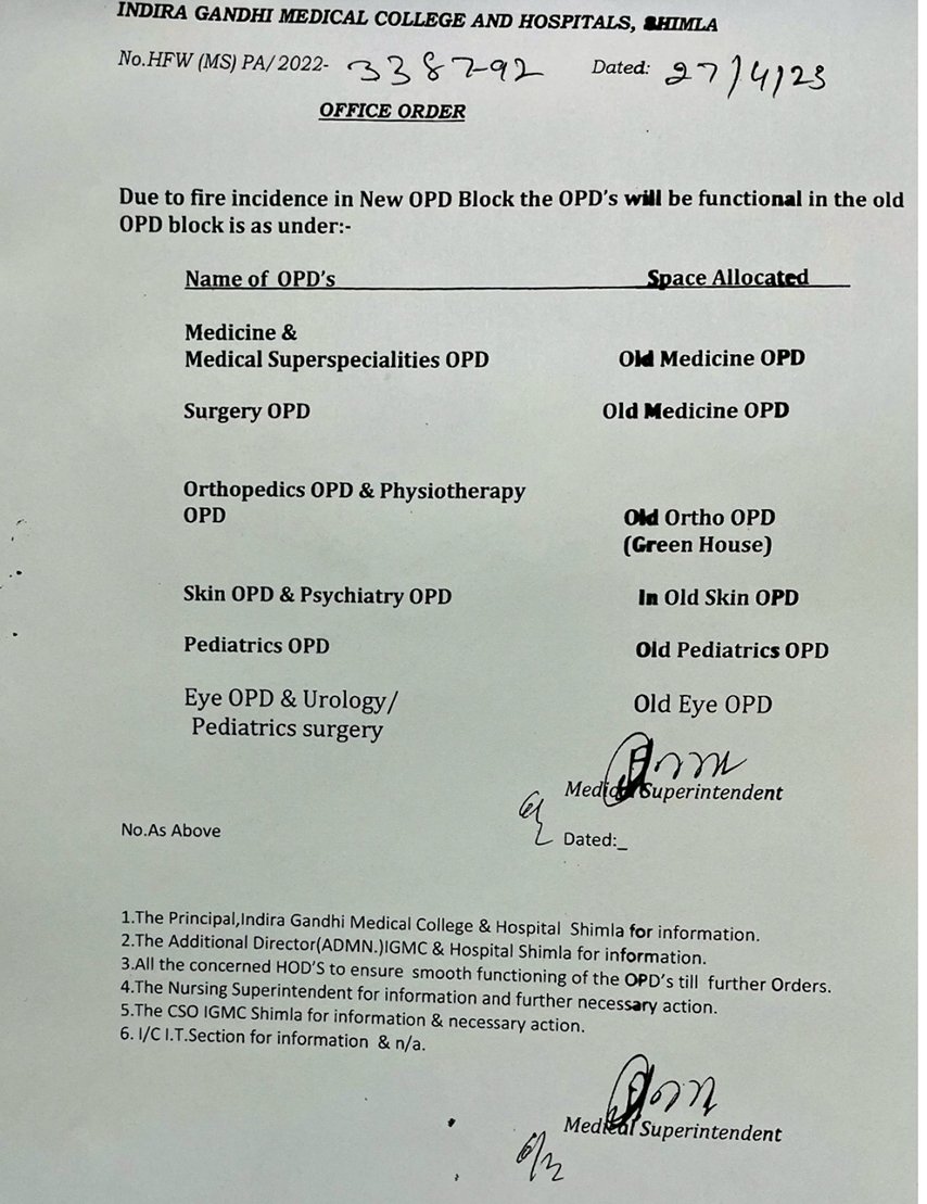 PradeepPhoto87's tweet image. शिमला आईजीएमसी न्यू OPD ब्लॉक में आग लगने के बाद नए भवन की सभी OPD को पुरानी बिल्डिंग में शिफ्ट कर दिया गया है #shimla #igmc #himachal #HimachalPradesh #hospital #tranding