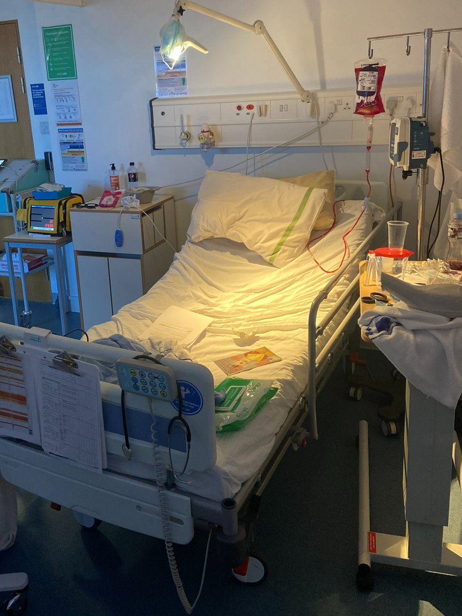 UHSimulation's tweet photo. Thankfully, many students don't experience a patient falling out of bed
A night shift simulation helped students become more confident assessing risk and responding to a fall
"..it was so realistic!" 
#patientsafety
#SimulatedPracticeLearning https://t.co/4W9X2GbpWV