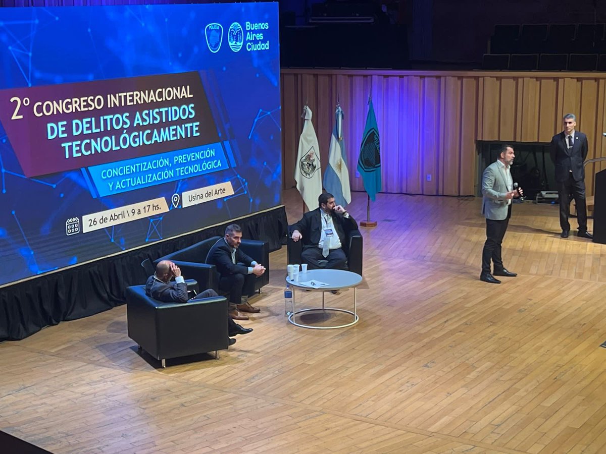 PabloALazaro's tweet photo. Ayer tuve el honor de formar parte del 2do congreso internacional de delitos asistidos tecnológicamente. Representando por un lado a la Universidad Nacional Raúl Scalabrini Ortiz y la carrera de Grado en Ciberseguridad, junto a prestigiosos colegas de otras altas casas de altos estudios. También, tuve la oportunidad de ser el moderador del panel integrado por fiscales especializados en Ciberdelitos. Muchas gracias al Ministerio de Seguridad de la Ciudad y a la Policía de la Ciudad de Buenos Aires, en la persona de CARLOS GABRIEL ROJAS, y a través de él a todo el equipo. Muchas y muy interesantes nuevas herramientas para seguir investigando juntos y cuidar a los ciudadanos en el Ciberespacio. 👍💪💪💪