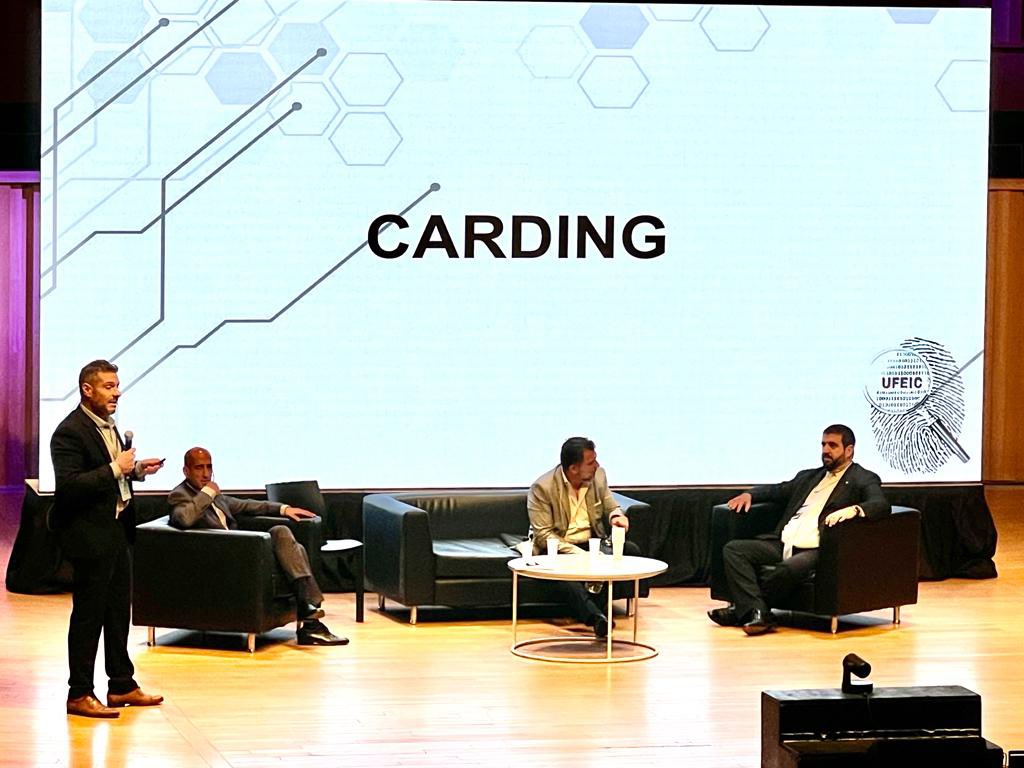 PabloALazaro's tweet photo. Ayer tuve el honor de formar parte del 2do congreso internacional de delitos asistidos tecnológicamente. Representando por un lado a la Universidad Nacional Raúl Scalabrini Ortiz y la carrera de Grado en Ciberseguridad, junto a prestigiosos colegas de otras altas casas de altos estudios. También, tuve la oportunidad de ser el moderador del panel integrado por fiscales especializados en Ciberdelitos. Muchas gracias al Ministerio de Seguridad de la Ciudad y a la Policía de la Ciudad de Buenos Aires, en la persona de CARLOS GABRIEL ROJAS, y a través de él a todo el equipo. Muchas y muy interesantes nuevas herramientas para seguir investigando juntos y cuidar a los ciudadanos en el Ciberespacio. 👍💪💪💪