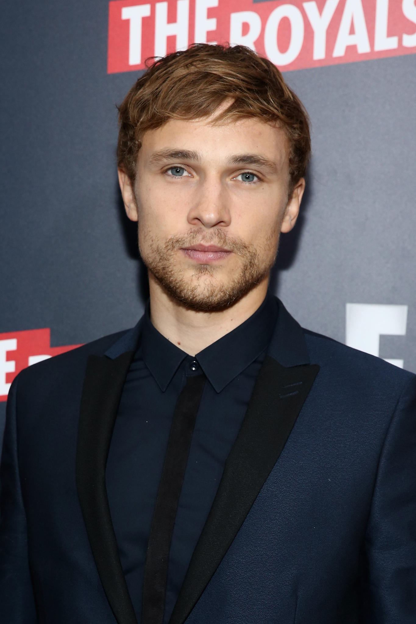 Happy Birthday dear William Moseley! 