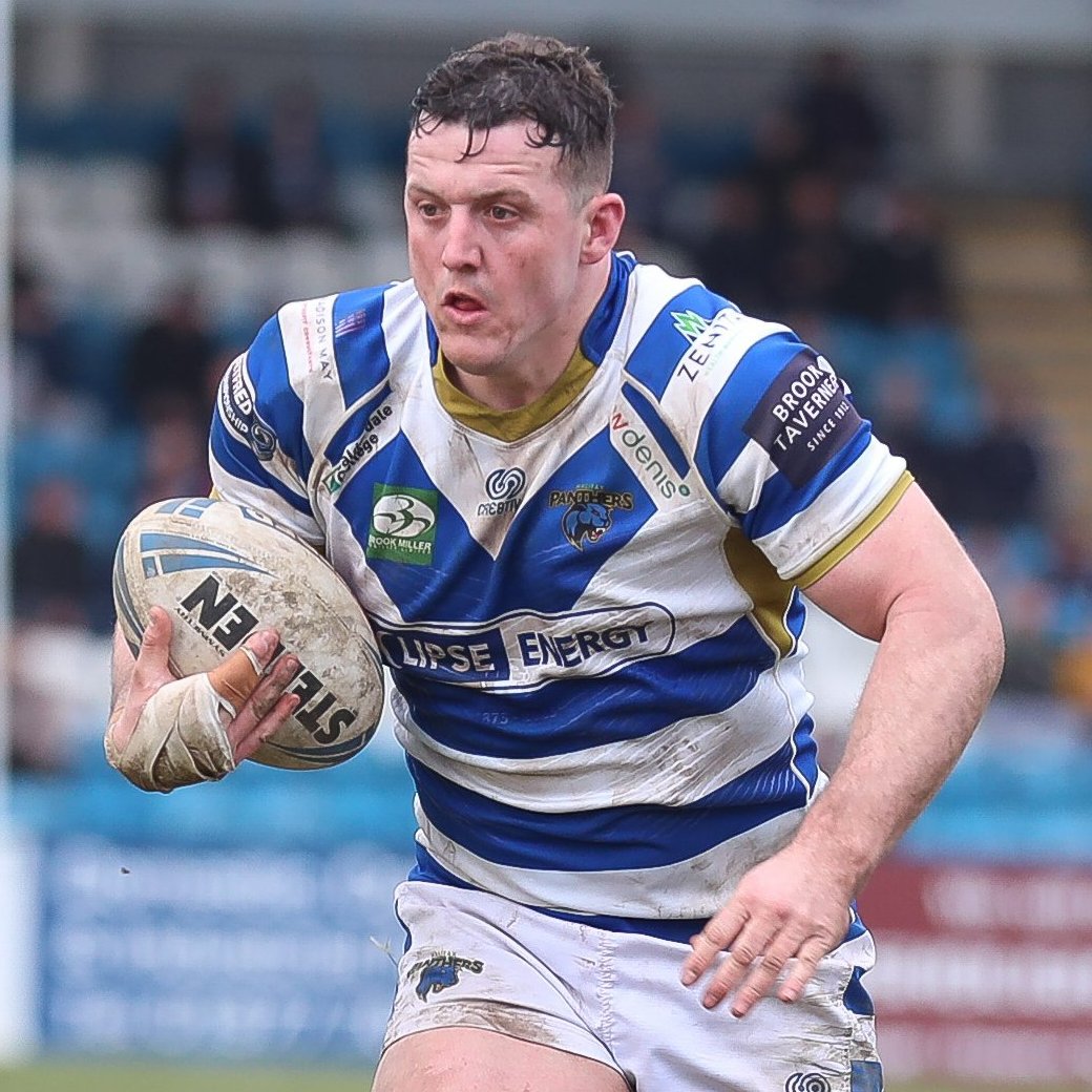 FAX STATS 📈 What a season this man is having!! A huge shift put in against Bradford in the Cup

<a href="/mattygee94/">Matty Gee</a> made a massive 38 tackles, just above his season average of 36.8 per game 💪

Keep it up MG!!! 🙌

#FAX150