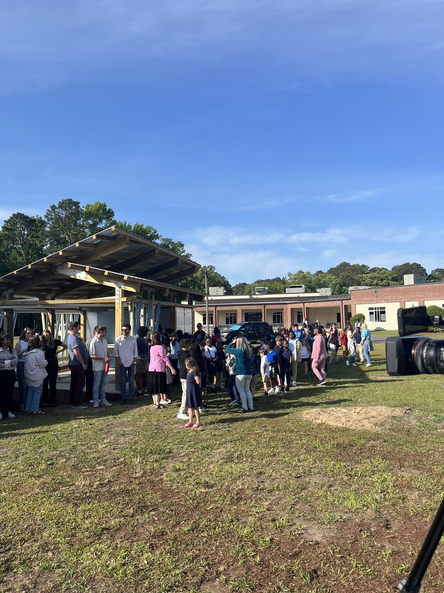 NakiaryLive5's tweet photo. The New Pavilion  In Charleston County School District https://t.co/An6e1d0D91