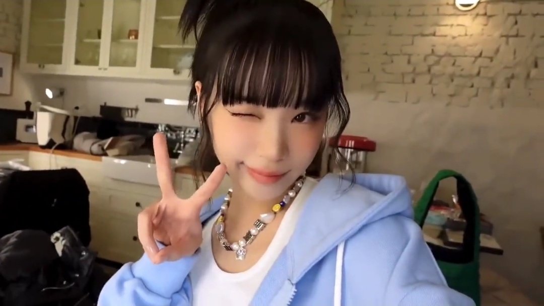 hourchaewon's tweet image. — #CHAEWON #김채원 #チェウォン