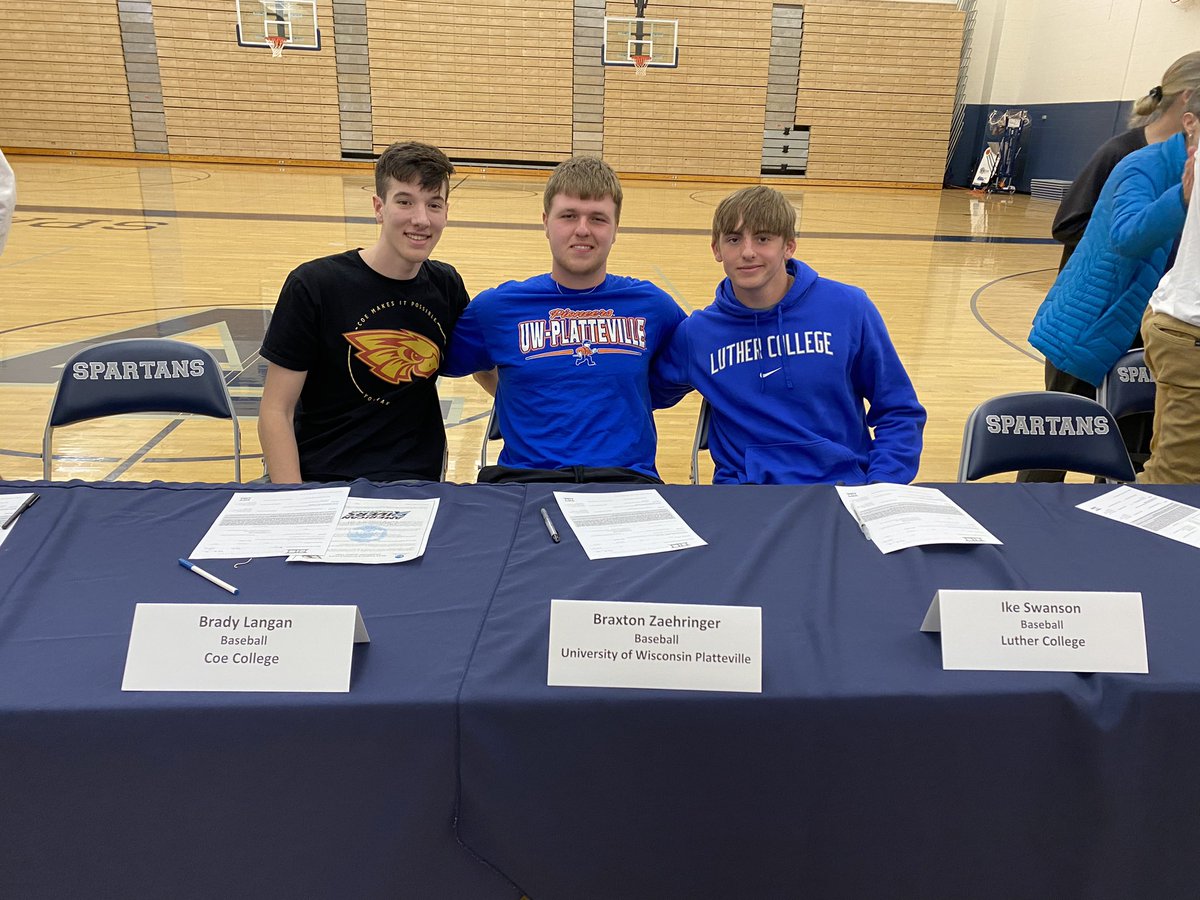 Proud of these three young men! Great time honoring them and their classmates yesterday #GoBeGreat #theValley