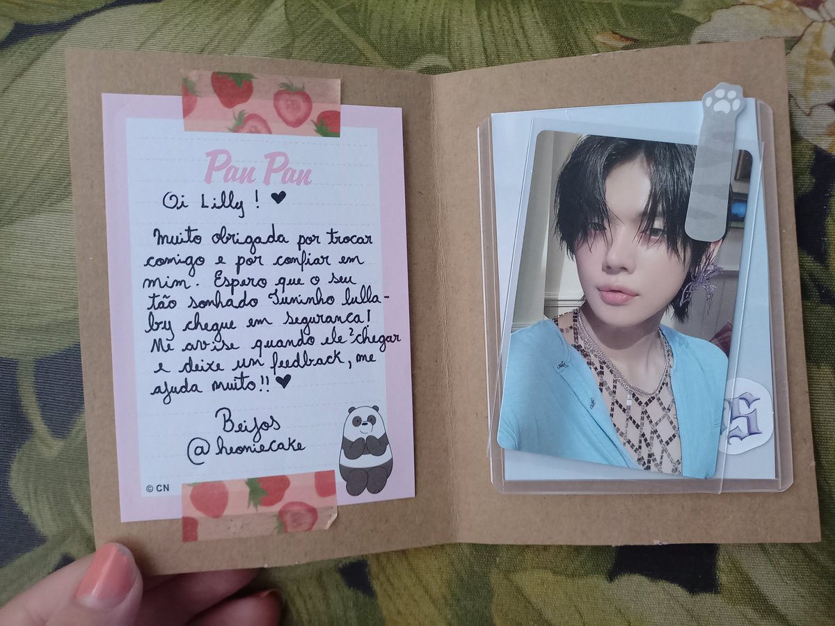 yejicaptor's tweet photo. feedback superrr positivo para @heoniecake que foi super querida e topou trocar esse jun lindo comigo! chegou muitooo bem embalado e protegido, muito obrigada pela troca!! 💗💗💗 https://t.co/ygceinlAHf