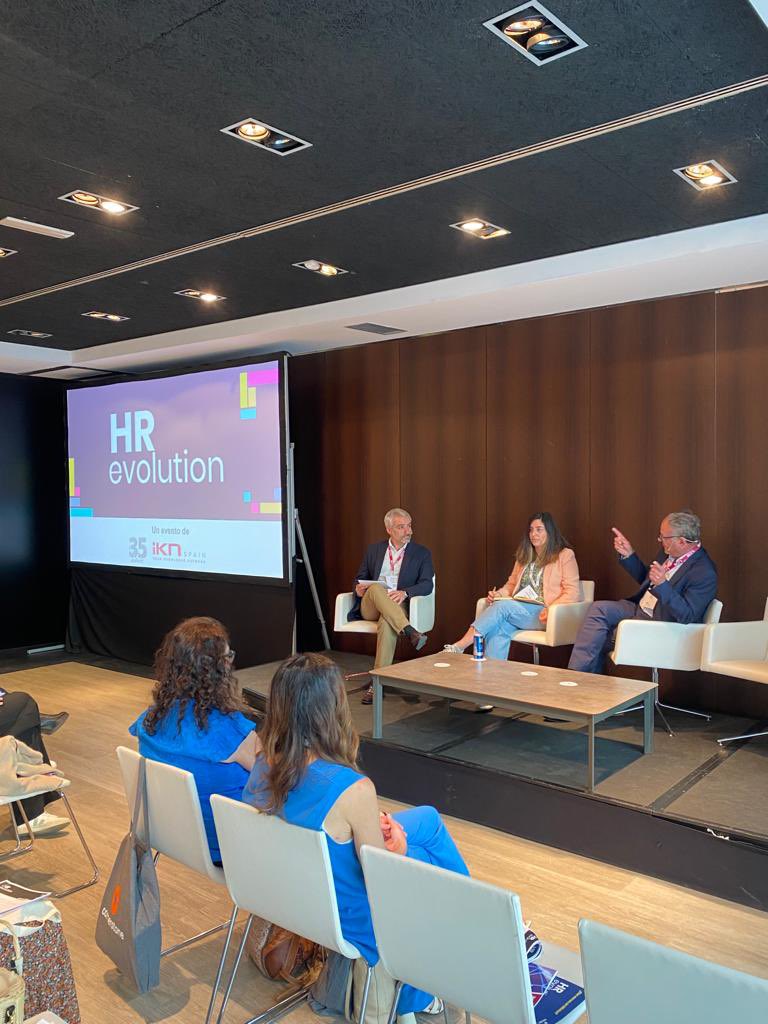 🔹 “El Onboarding es importante para generar ese futuro y compromiso que estamos buscando”. <a href="/ClientesAdeslas/">Adeslas Atención al Cliente</a> 

🔸 “Las generaciones han cambiado y las empresas también, es importante tener una persona que comunique, te inspire y genere confianza”. <a href="/clicars/">Clicars</a> 

#HREvolution2023 💥
