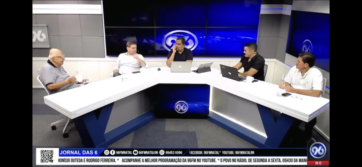 Lauritaarrudacâmara tweet media
