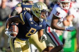 JordanAndrus5's tweet photo. I am BLESSED to say that I have received a scholarship offer from @GeorgiaTechFB🔥🔥 @RickyBrumfield @CoachRT1988 @GeorgeWalkerJr8 @JackYates_FB @TFloss32 @TheHoustonHero https://t.co/kihKDrTOrp
