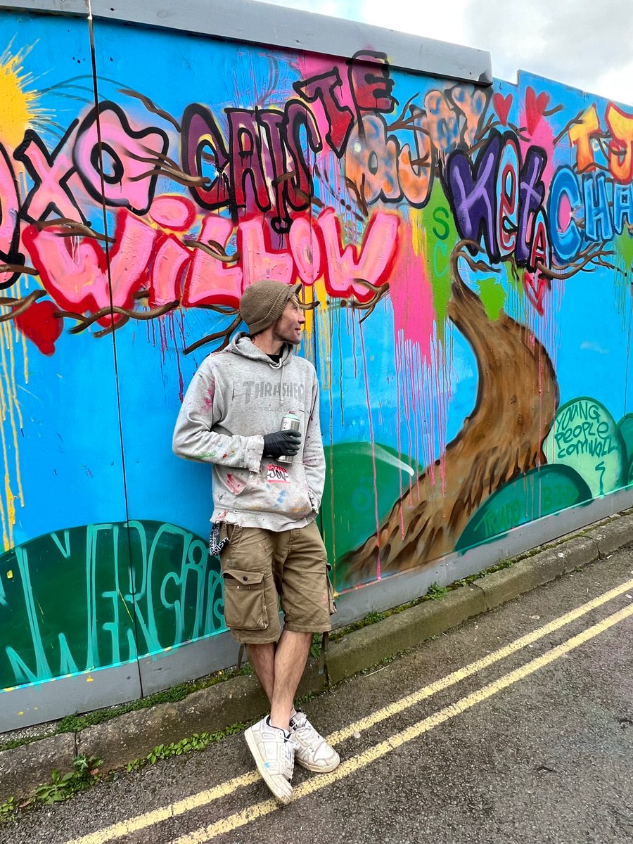 These young people have taken their creativity to the streets, and we're loving it! @YPCmakingwaves brought together some of Truro's most talented to create #streetart that is not just eye-catching but also thought-provoking. Can be viewed anytime on the Pydar site now 🎨