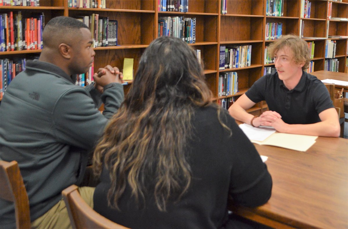 HardinCoSchools's tweet photo. Our Work Ethic Certification program shows students soft skills are essential in the workplace! 

We appreciate our partners who perform real interviews with our students to help them build on those skills!  

These are pics from @CHHS_HCS WEC interviews.  #HCSBetterTogether https://t.co/4exySJ5Ukt