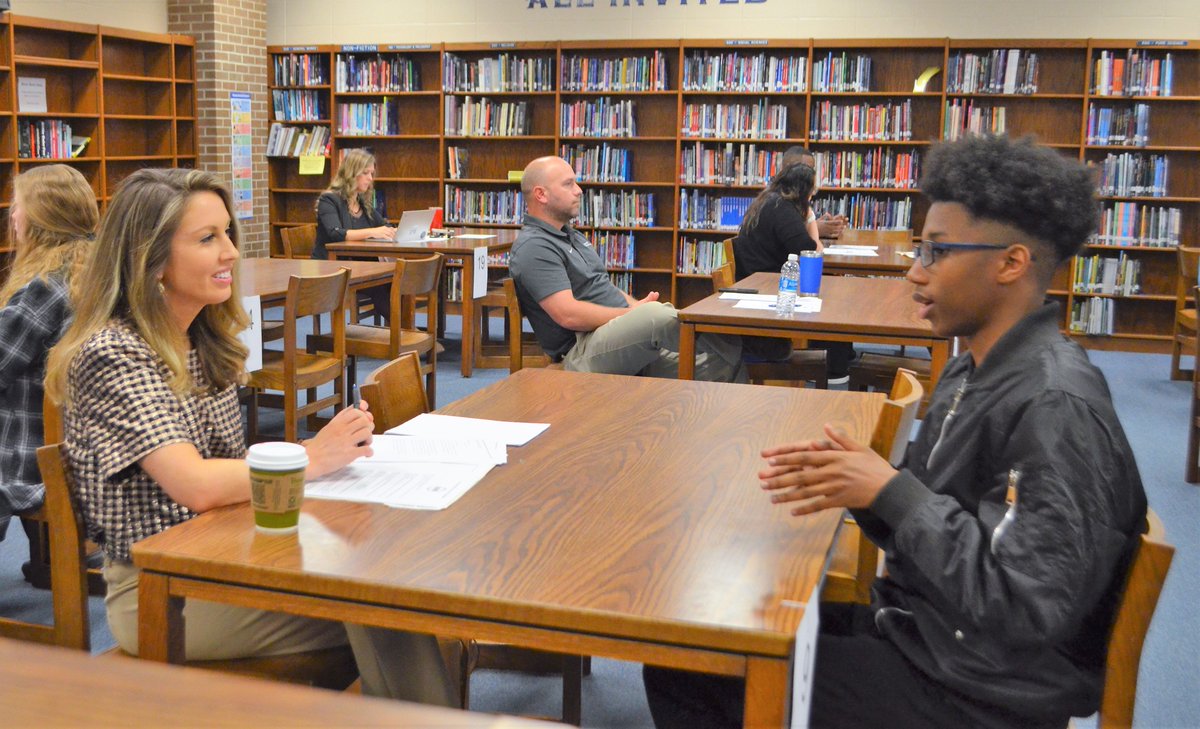 HardinCoSchools's tweet photo. Our Work Ethic Certification program shows students soft skills are essential in the workplace! 

We appreciate our partners who perform real interviews with our students to help them build on those skills!  

These are pics from @CHHS_HCS WEC interviews.  #HCSBetterTogether https://t.co/4exySJ5Ukt