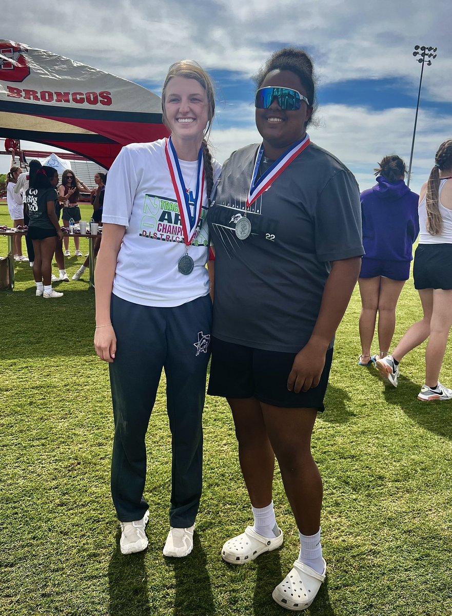 CoachLefever88's tweet photo. My 2 seniors are leaving today to represent Forsan at the Regional track meet in Canyon. Couldn’t be more proud. https://t.co/Yg86nAUums