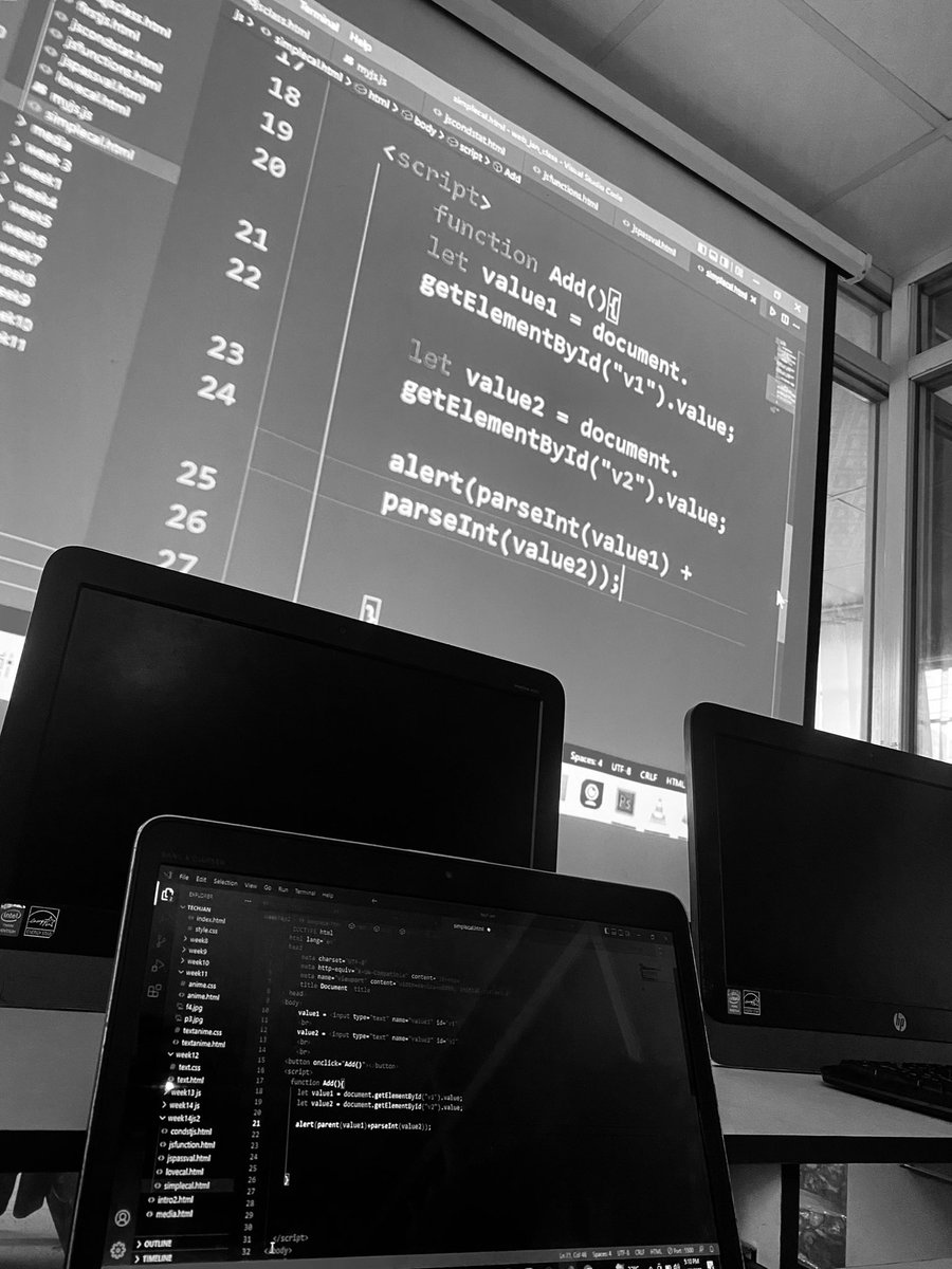 oderinloodunayo's tweet image. The Genesis of my JavaScript Journey 👨‍💻  
Software Engineering 😎
#Tinubu 
#techboy 
#techies
#javascript 
#FrontEndDeveloper