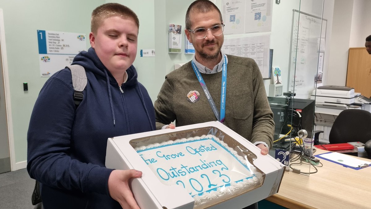 thegroveschool_'s tweet photo. Thank you to our parents, Katie and Kavita for the wonderful cake delivered to us today! #proud #Celebrate #grovecommunity #ThankYou https://t.co/t6xNUkF3rA