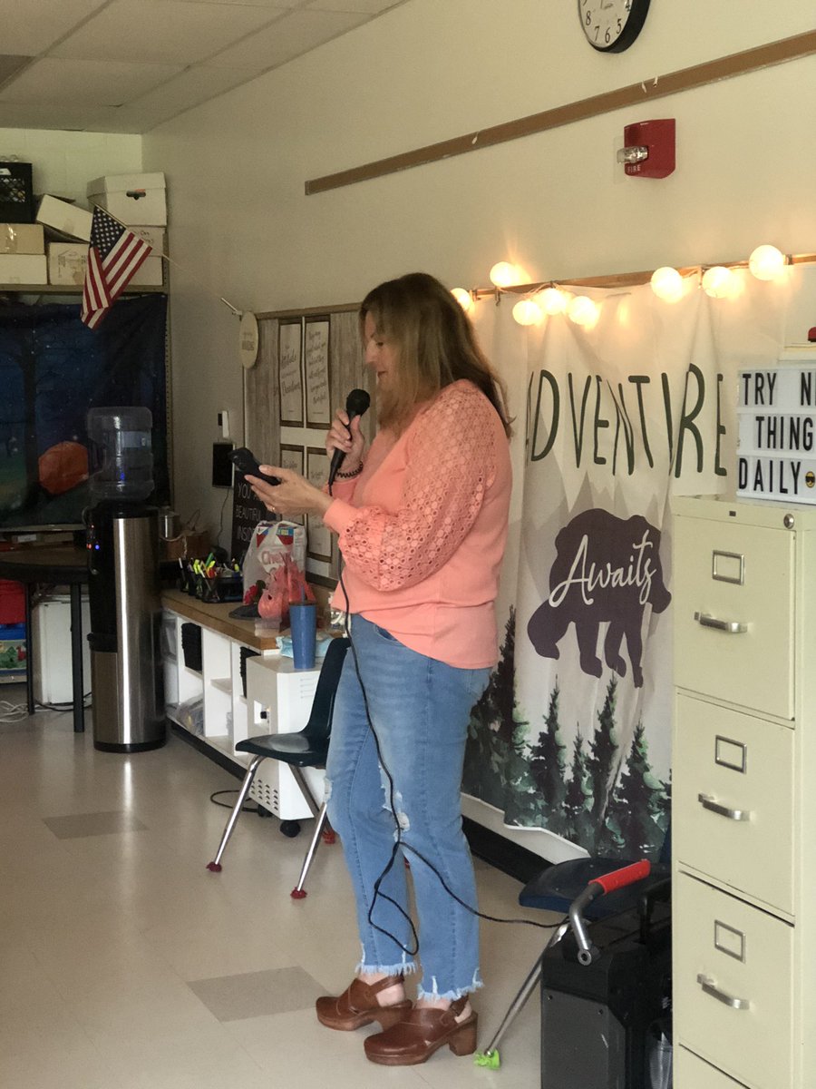 Debra Vickery tweet media