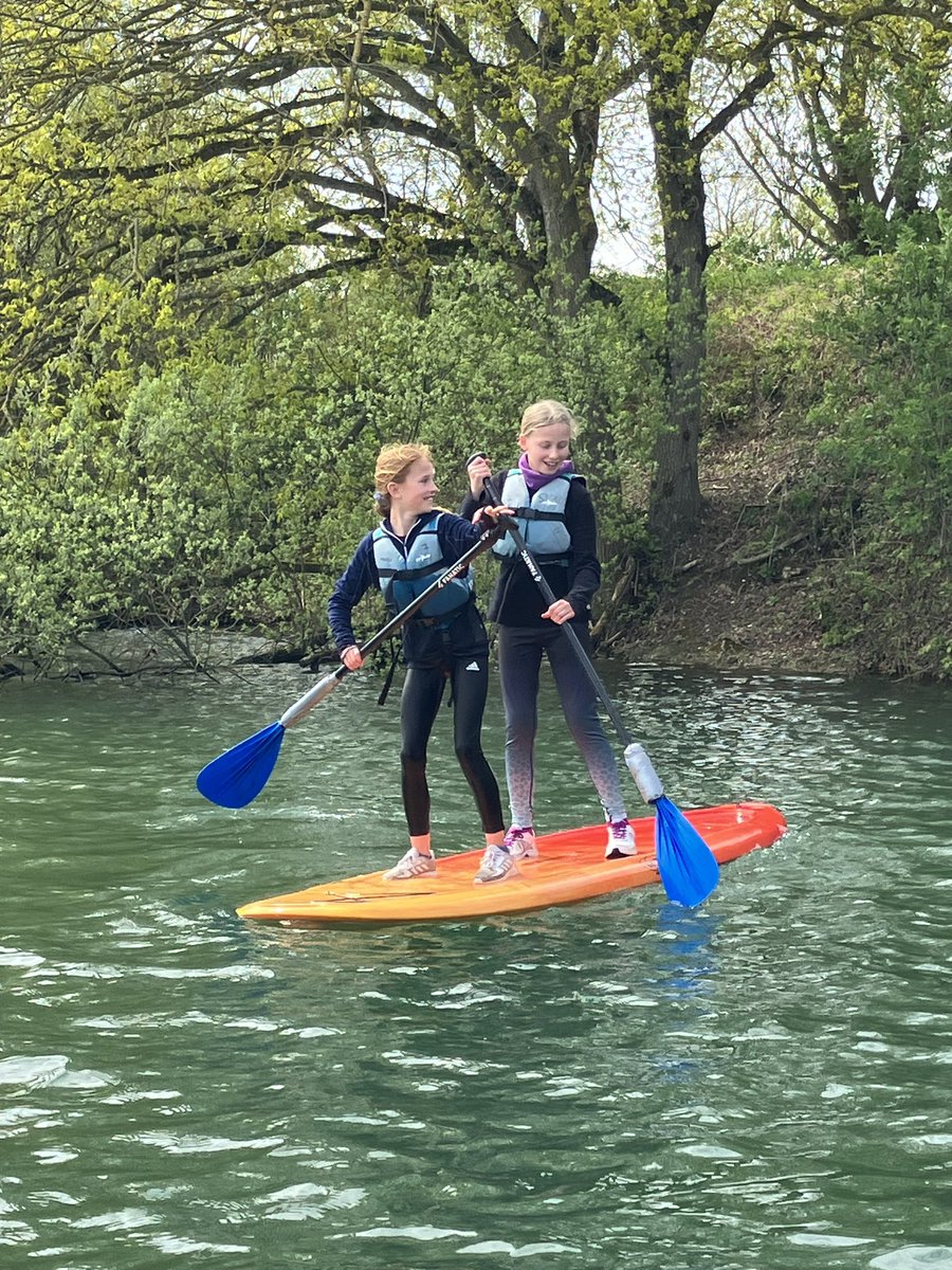 WPS_Trips's tweet photo. Y5 France π«π· - More pictures from our latest adventures at the lake. #AdventuresEnFrancais #Squirrels #WarwickPrep https://t.co/mAoRa8yqHX