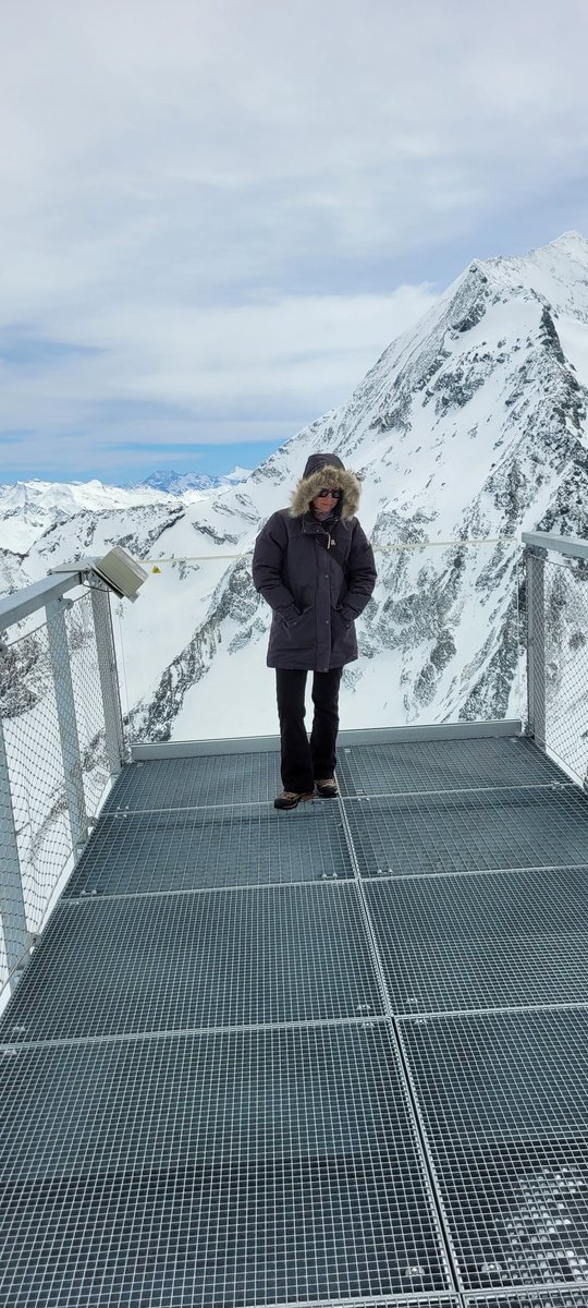 Today Mont Blanc is opposite.  I am at 3226m.  and very impressed