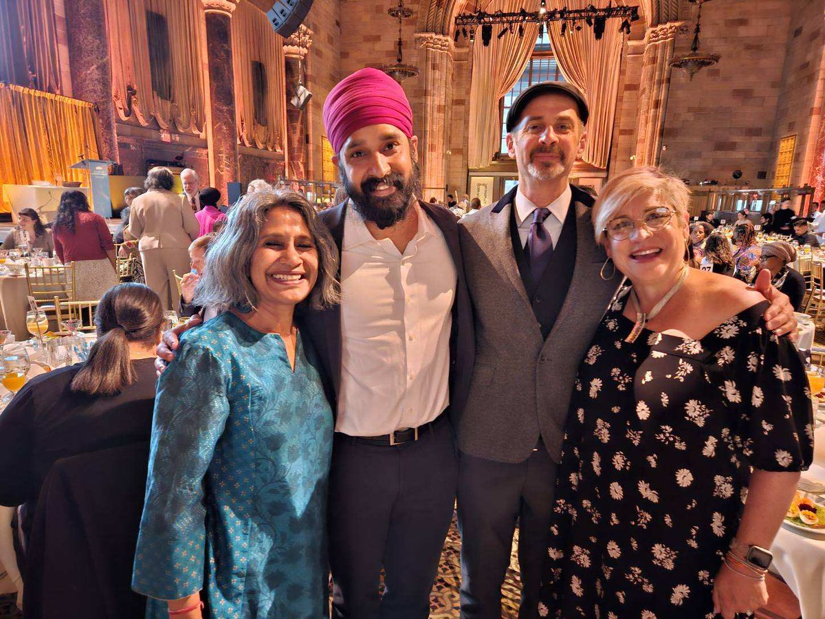 Hindus4HR's tweet photo. Blessed to be in community with Rev Katherine Henderson, former president of @AuburnSeminary, Rabbi @AmichaiLauLavie of @labschul, @simran, @MackyAlston, @SharonGr and all our #interfaith siblings.
#LivesofCommitment #WeAreOne https://t.co/4YJhkVEU9C