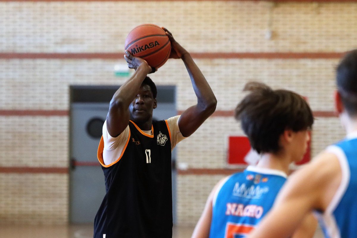 balltoptalents's tweet photo. Mamadou Traore y  Lamine Diawara se clasifican para el campeonato de españa de clubes con el @ZunderPalencia  y se medirán ante Obradoiro Peleteiro , Melilla sport y CNHelios. 
Mucha suerte !

💪🏻💪🏻

#BTTEAM https://t.co/9DdSmcPcAM