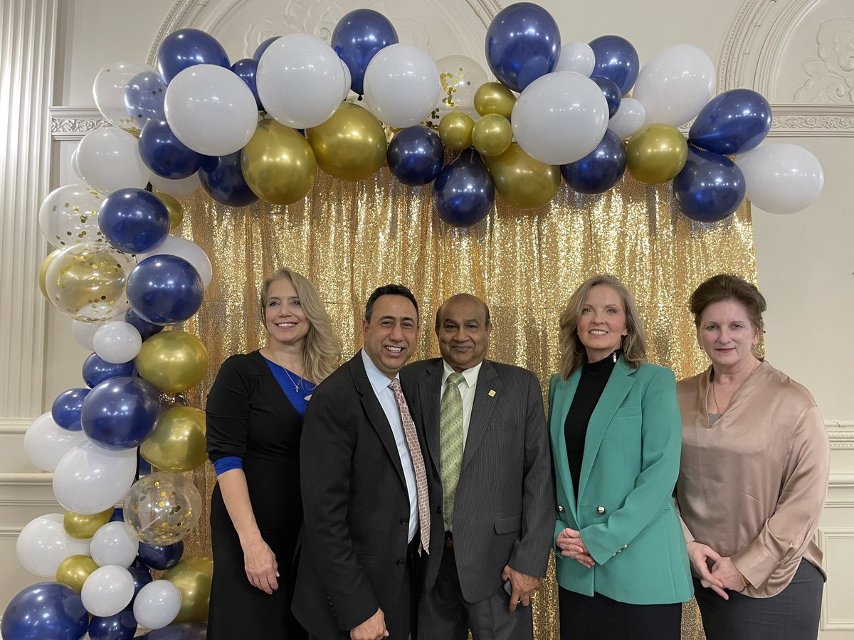 DeepakAnandMPP's tweet photo. Proud to join @maltonbda to celebrate talented youth, recipients of 2023 Post Secondary Scholarship supported by #SkillDevelopmentFund. Congratulations! Everyone for your resilience & passion, so proud of you. Looking forward to #WorkingTogether to bring more youth to this group. https://t.co/NDlUiM7o1B
