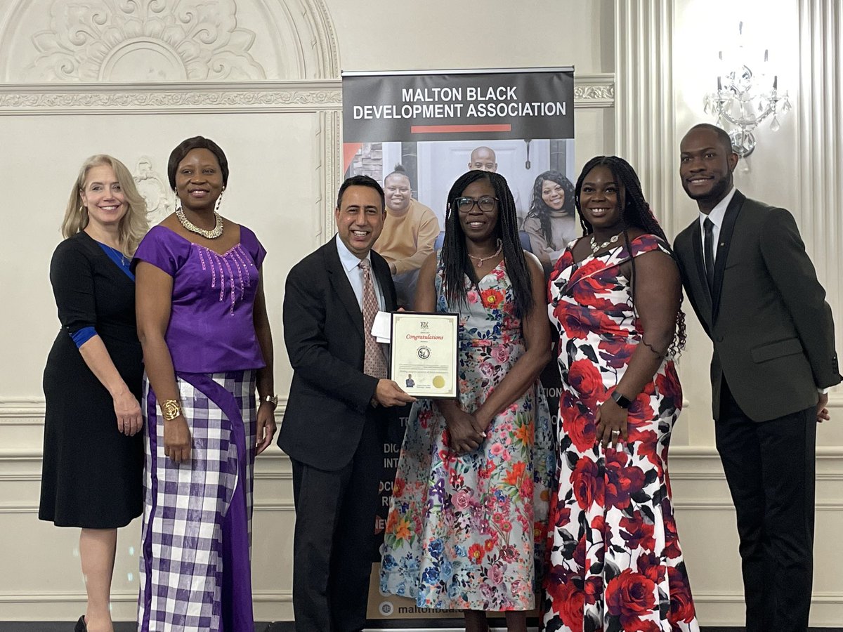 DeepakAnandMPP's tweet photo. Proud to join @maltonbda to celebrate talented youth, recipients of 2023 Post Secondary Scholarship supported by #SkillDevelopmentFund. Congratulations! Everyone for your resilience & passion, so proud of you. Looking forward to #WorkingTogether to bring more youth to this group. https://t.co/NDlUiM7o1B