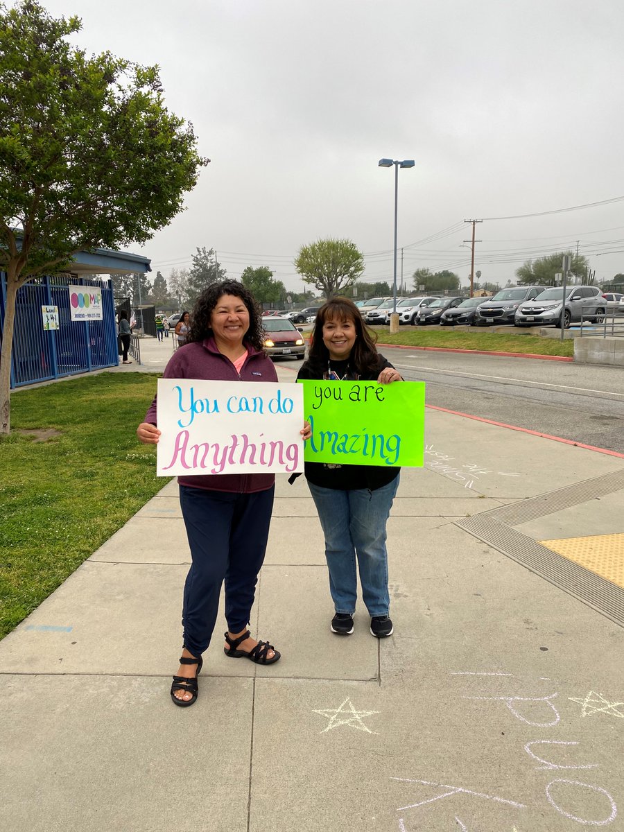 Moreno_OMSD's tweet photo. Sprinkling KINDNESS on our Moreno Tigers are they begin SBAC testing! https://t.co/rVlphQ3wYA