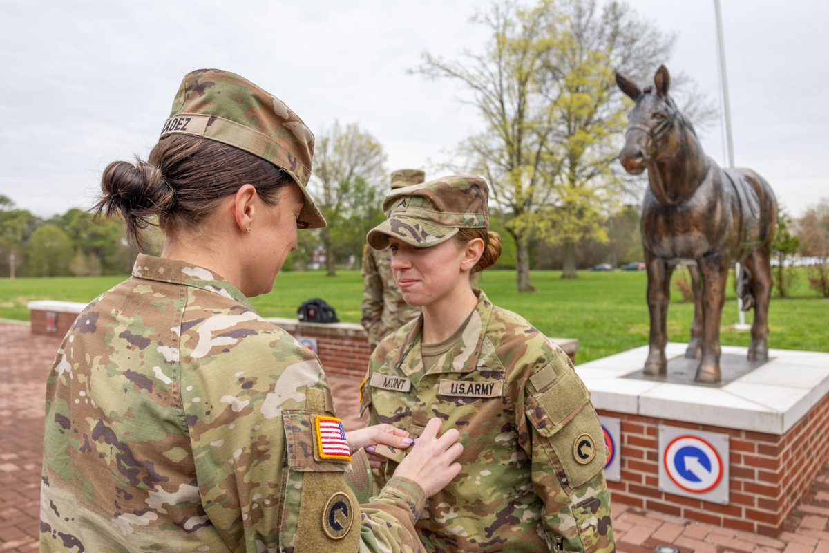 1stTSC's tweet photo. Congratulations to Sgt. Madison Mount as she becomes another #StrongSergeant at #FirstTeam and #reenlists for her new duty assignment at Fort Polk. https://t.co/JBNoHeZU4A