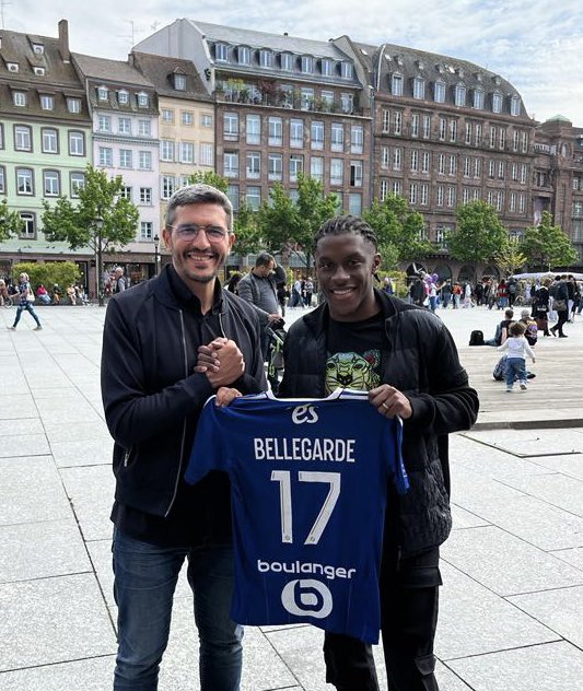 ⚽️ Merci à <a href="/Bellegarde_Jr/">JeanRicner Bellegarde</a> , footballeur professionnel au RC Strasbourg, pour ce moment plaisant et pour la force qu’il vient de me donner.

Touché par l’aventure du #HadjByCycle. Il soutient le projet depuis le départ 🚴‍♂️.

BarakaLaho fik bro 🙌

#HadjByCycle 🕋
#HadjForPlanet 🌍