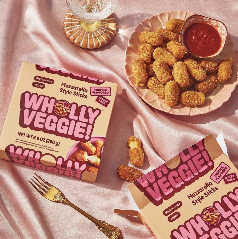 Latest from <a href="/WhollyVeggie/">WhollyVeggie</a>
dropped at <a href="/Target/">Target</a> stores 👏

retail specific partnerships are popping up across categories with emerging CPG 

see <a href="/acid_league/">Acid League</a> and <a href="/drinksanzo/">Sanzo</a> 
drops exclusively at <a href="/WholeFoods/">Whole Foods Market</a> 

rumor has it … <a href="/offlimits/">OffLimits™️</a> is working
on something similar too 🥣👀