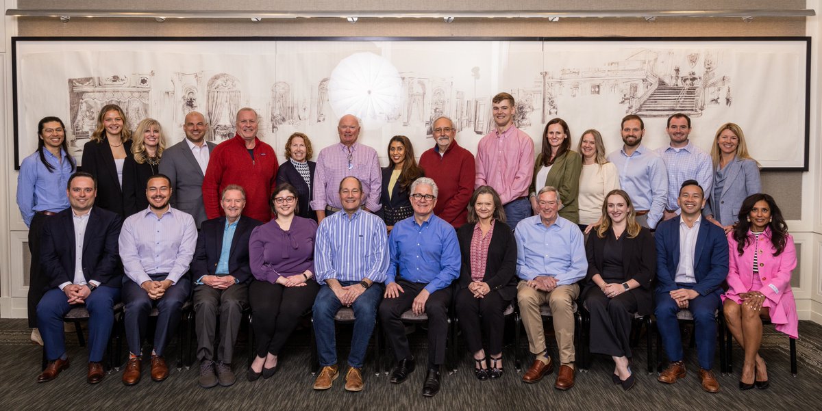 BDCAdvisors's tweet photo. We just wrapped up an amazing All Hands in Chicago! Our team had the opportunity to connect, learn, and recharge in the Second City. BDC Advisors is entering the second half of the year with renewed energy to help our clients reinvent themselves as they prepare for the future. https://t.co/NP1ZKpbiPG
