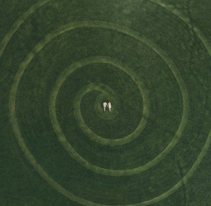 daria_wite's tweet photo. I'm just running in circles https://t.co/e6Pu3nmSLV