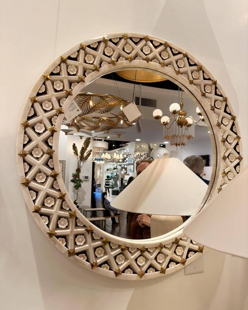 We saw so many great new introductions at #highpointmarket  across every category this past weekend. Here’s one of our favorite mirrors. The detail!!! Contact us for details. #hpmkt instagr.am/p/CriuQyEr_3m/ We saw so many great new introductions at #highpointmarket  across every…