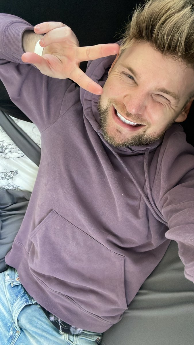 RockStrJC's tweet image. 