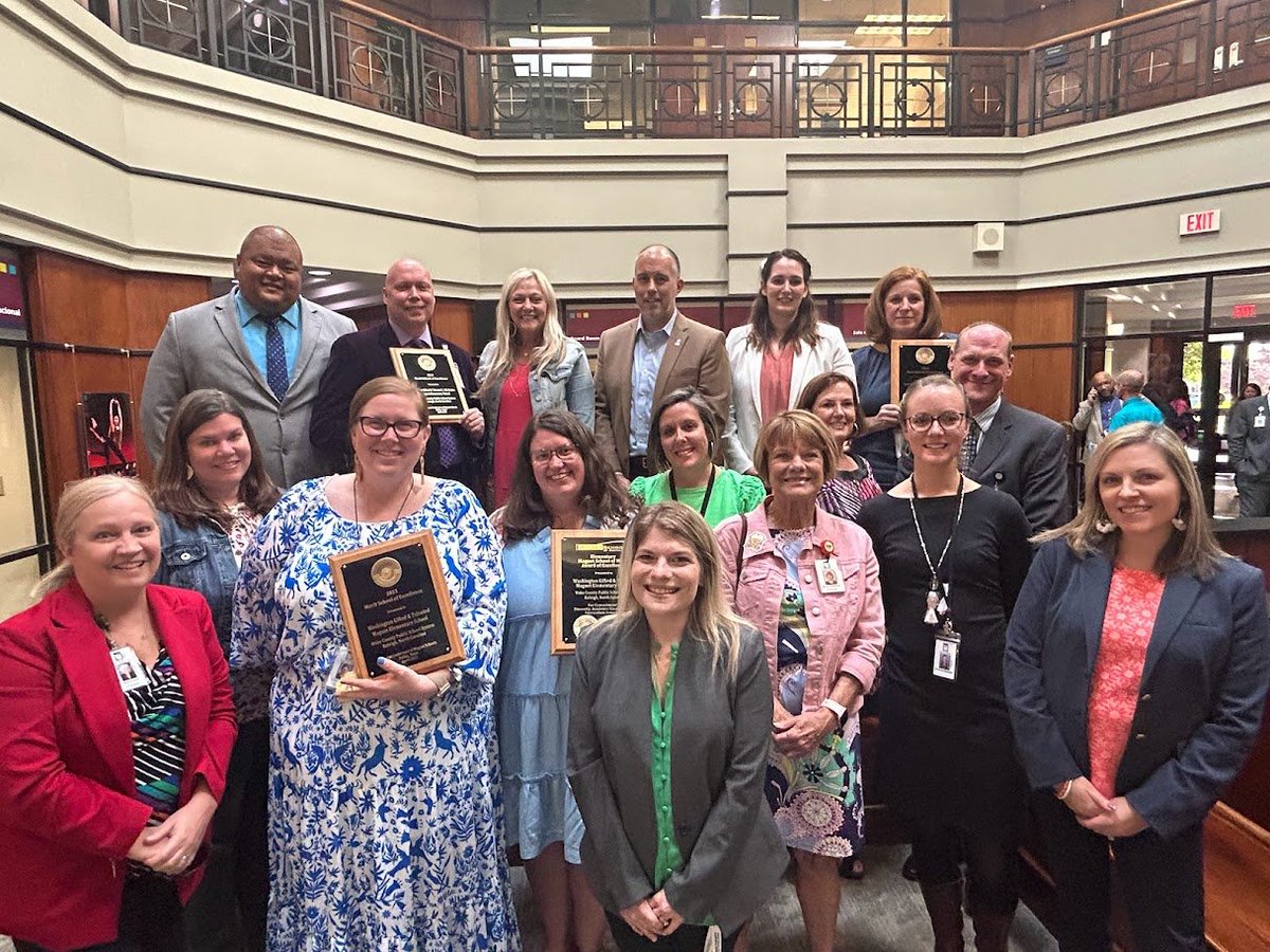 wcpssmagnets's tweet photo. In honor of the best of the best!! #MagnetSchoolsofExcellence #MagnetSchoolsofDistinction
#WCPSSMagnets #SeeThingsDifferently #LeadDifferently https://t.co/J5uDxlrm3S