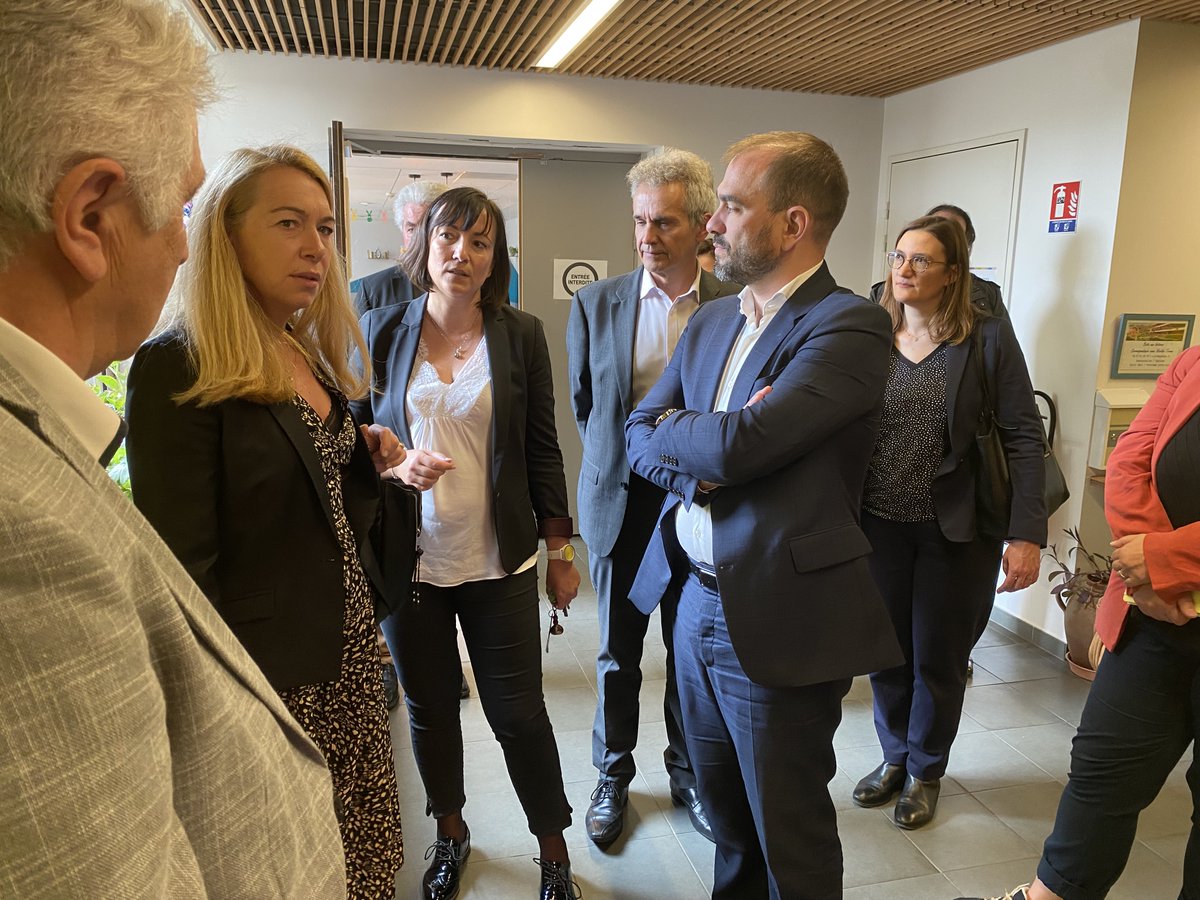 MutGrandSud's tweet photo. 𝗥𝗘𝗡𝗖𝗢𝗡𝗧𝗥𝗘 | 3/3 Egalement les sujets prospectifs autour du bien vieillir, de la réforme à venir des services à domicile,  de l'accueil en soins palliatifs ou encore des des problématiques de recrutement. Echanges fructueux, constats partagés et travaux communs à venir ! https://t.co/S2JxNCT0Ap