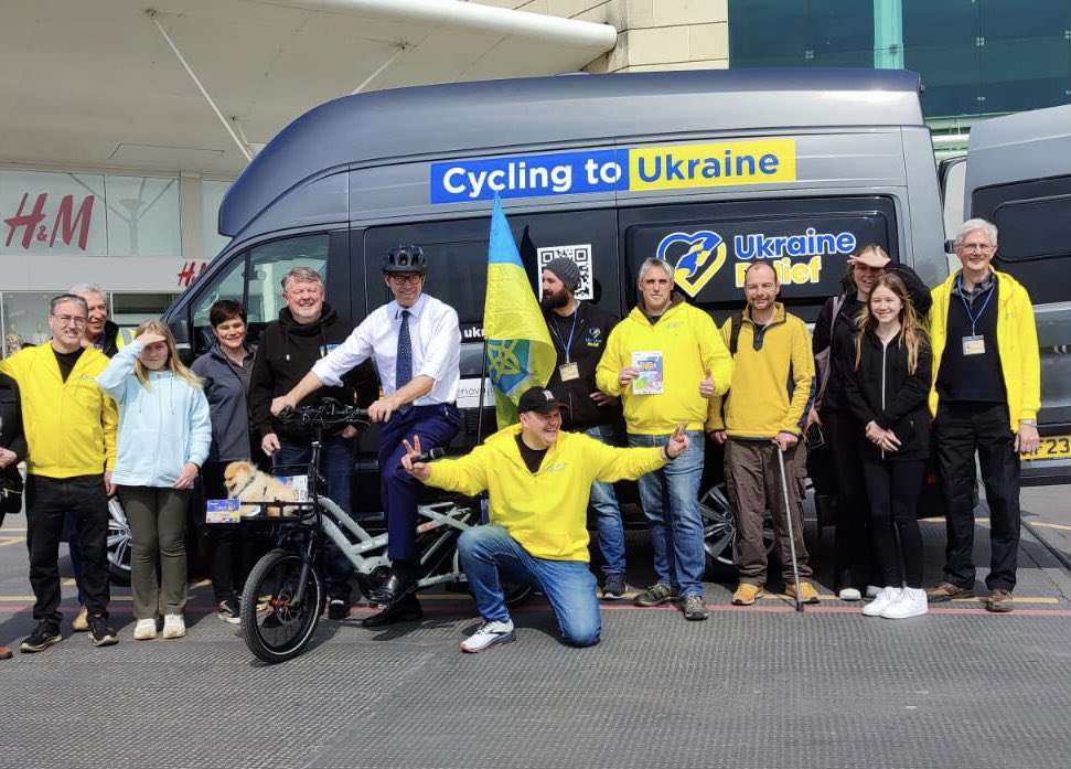Another great effort by
<a href="/UkraineReliefUK/">Ukraine Relief</a> outside of Castlepoint raising further funds for Ukraine relief.
Really well done.