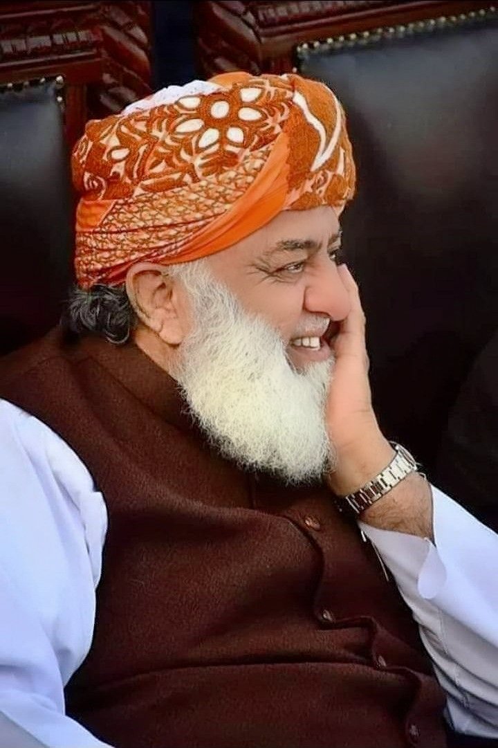 آسان طریقہ اکاؤنٹ پروموٹ کرنےکا نیچےدی گئی ہدایات پہ عمل کریں وقفےوقفےسے ٹوئیٹ پہ آئیں
👇👇👇 
👤جن کےفالورز1Kسےکم ہیں وہ اپناہینڈل مینشن کریں
👤اس ٹویٹ کوریٹویٹ کریں
👤ریٹویٹ اورلائیک کرنےوالوں کوفالو اور فالوبیک دیں
👤ایکٹیو ٹیم کا حصہ بنیں
👤مجھےفالوکریں 
@Manzoormangale