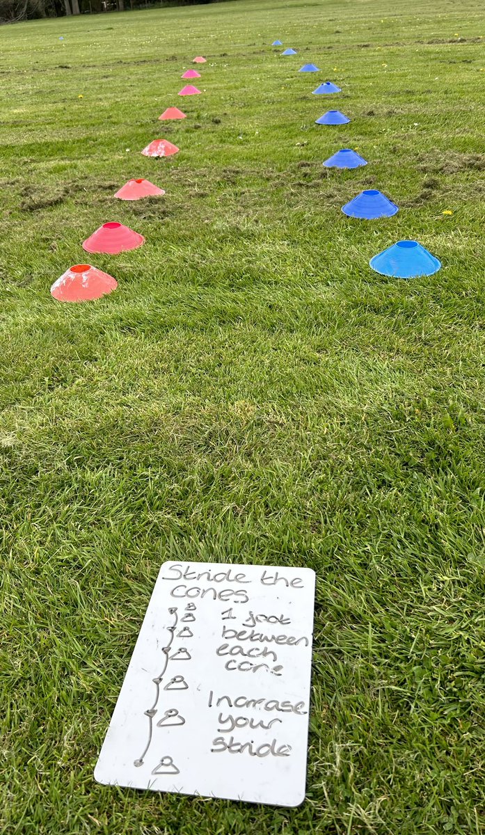MissRice_PE's tweet photo. hands-down my favourite lesson of the year to teach … sprinting! Mini-whiteboards worked brilliantly to support technique stations! 🏃‍♂️ https://t.co/fT1IjgboWS