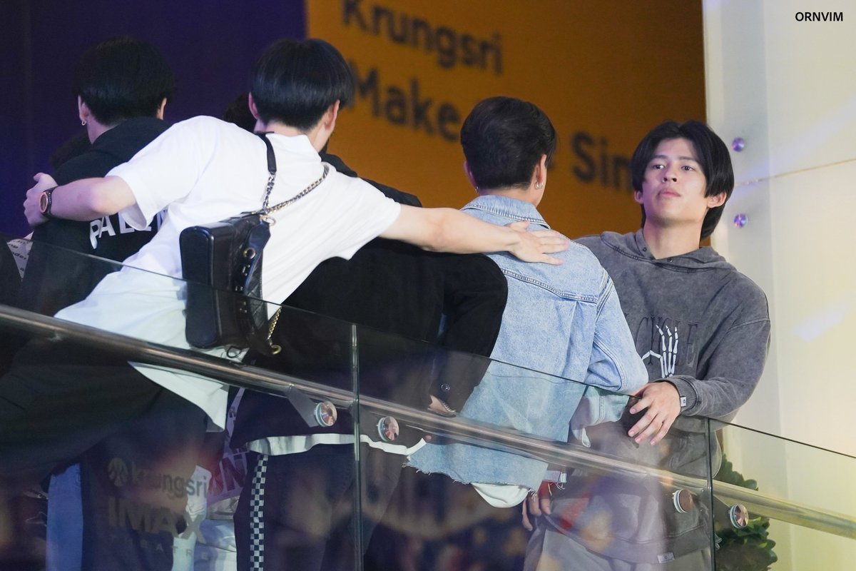 ourmeowaa's tweet image. แกมาดูคู่ชิปชั้นสิ 👀🩵🤍🤭

#PerthProm #เพิร์ธพร้อม